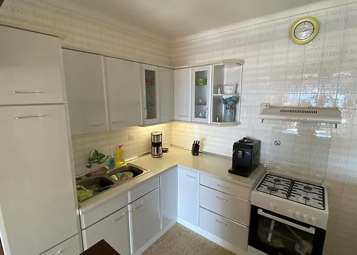 Casacarl Apartman Roses